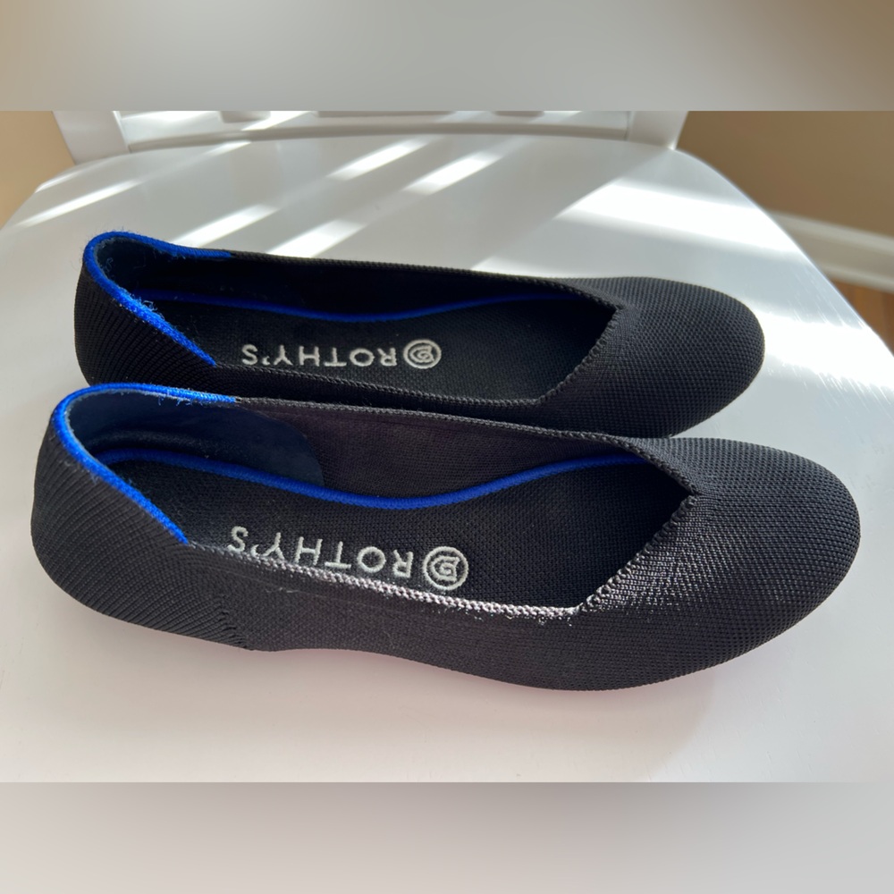 Rothy’s The Flat Solid Black Round Toe Slip On Shoes Size 8.5